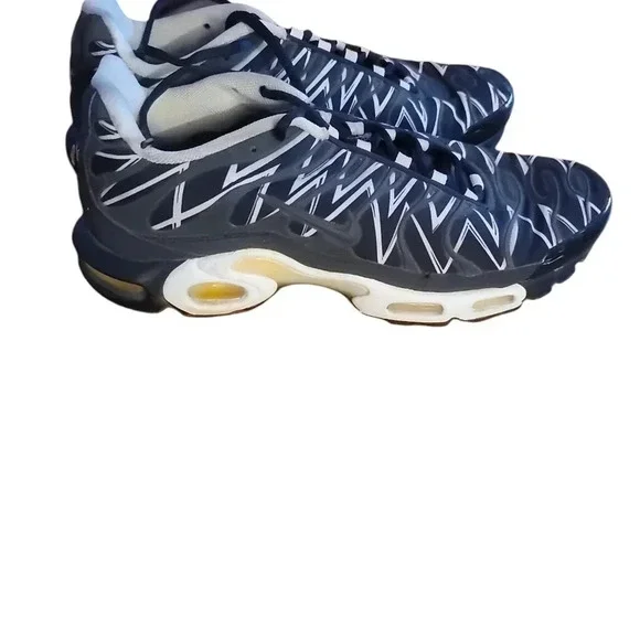 Nike Air Max Plus Tn ‘Black Shark’ sneaker sz 12 - Picture 2 of 8
